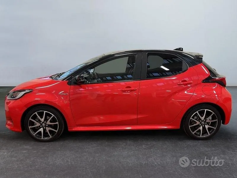 Toyota Yaris 2021 photo 2