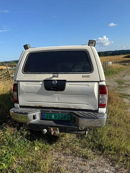 Nissan King Cab 2006 photo 2
