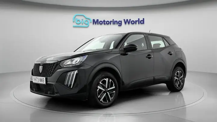 Peugeot 2008 2023 photo 2