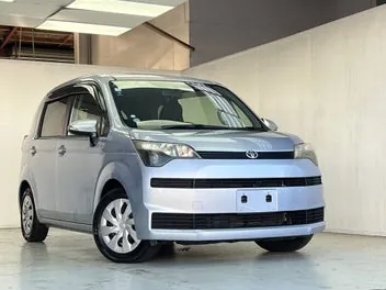 Toyota Spade 2013 photo 4