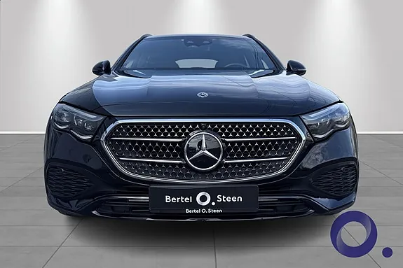 Mercedes-Benz E300 De 2025 photo 2
