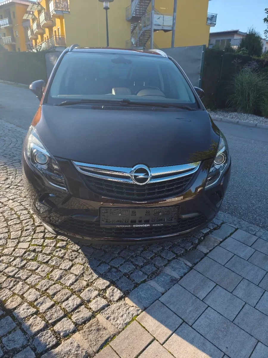 Opel Zafira Tourer 2016 photo 2