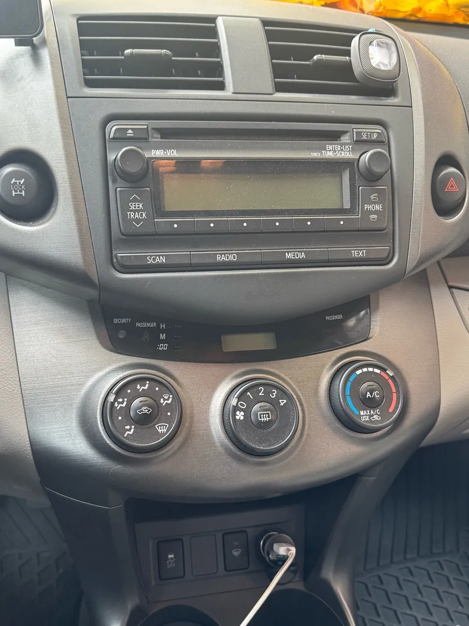 Toyota Rav4 2012 photo 5