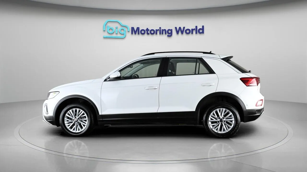 Volkswagen T-Roc 2023 photo 5