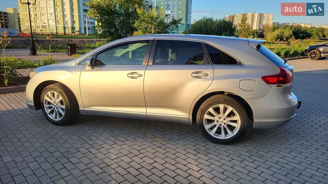 Toyota Venza 2015 photo 2