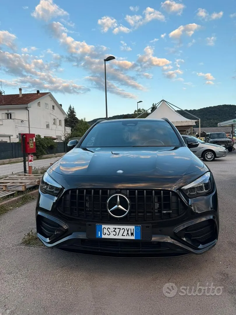 Mercedes-Benz Gla 2024 photo 2