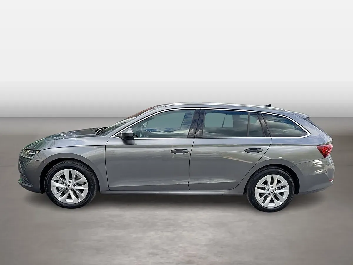Skoda Octavia 2023 photo 2