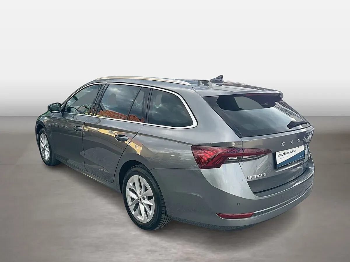 Skoda Octavia 2023 photo 3