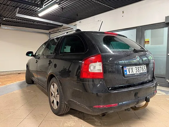 Skoda Octavia 2013 photo 3