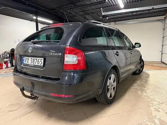 Skoda Octavia 2013 photo 5