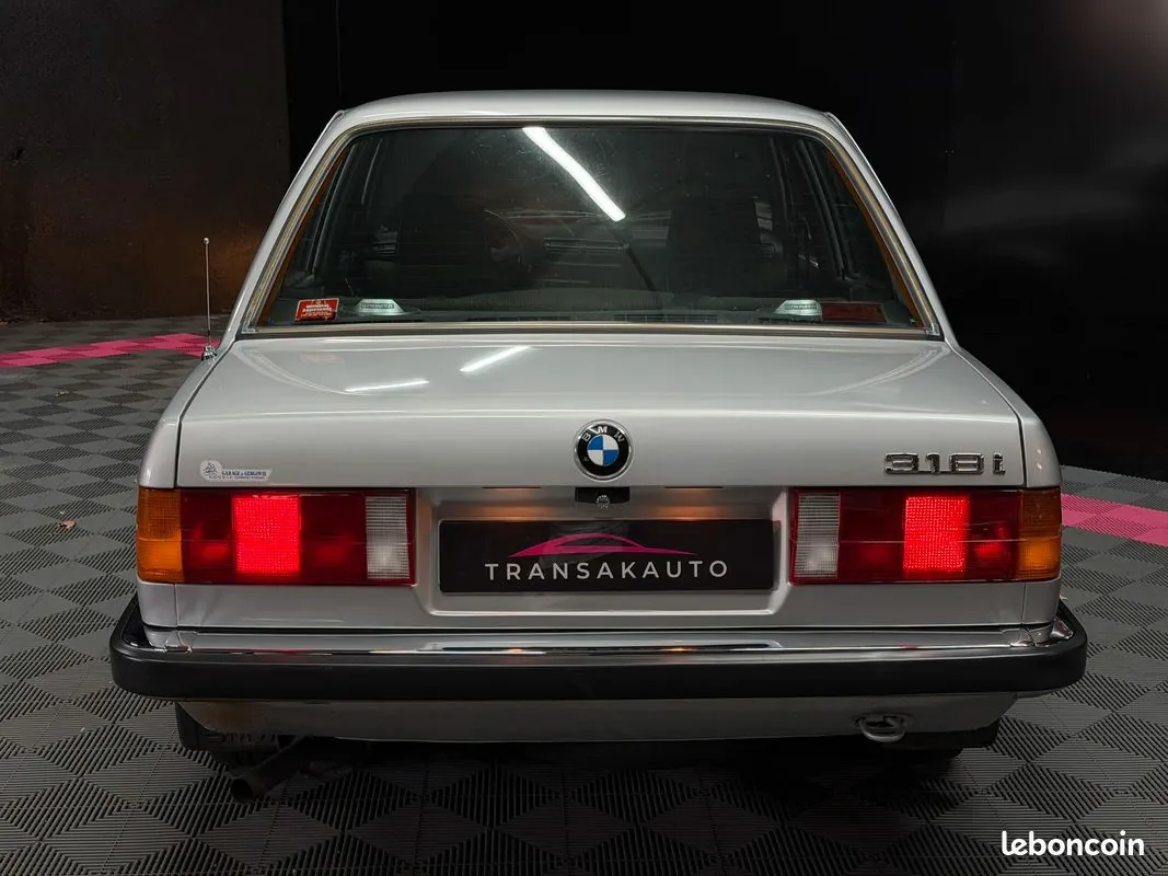 BMW Série 3 1985 photo 4
