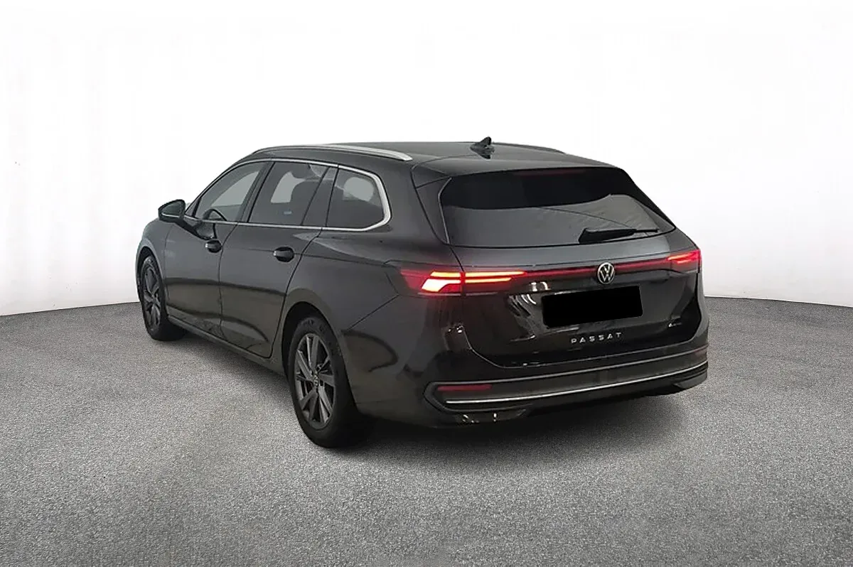 Volkswagen Passat 2025 photo 2