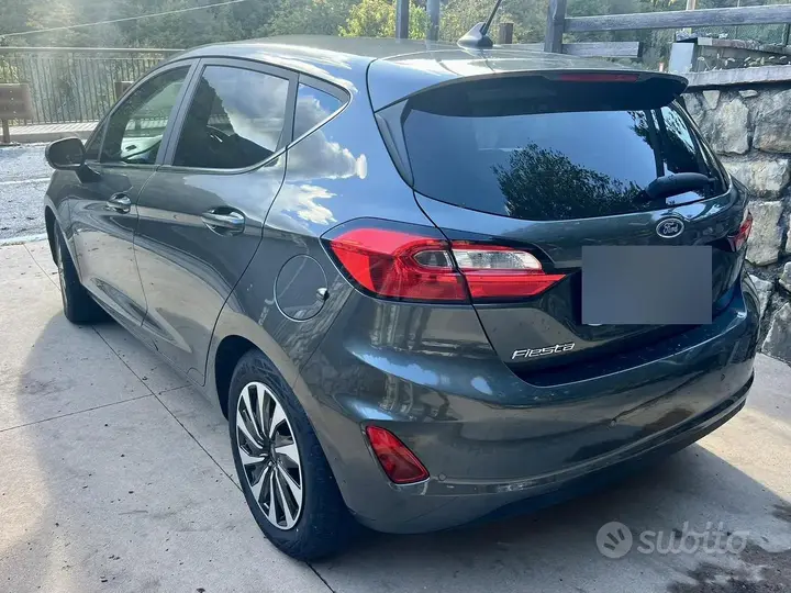 Ford Fiesta 2023 photo 2