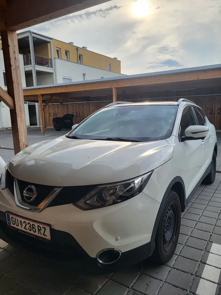 Nissan Qashqai 2014 photo 2