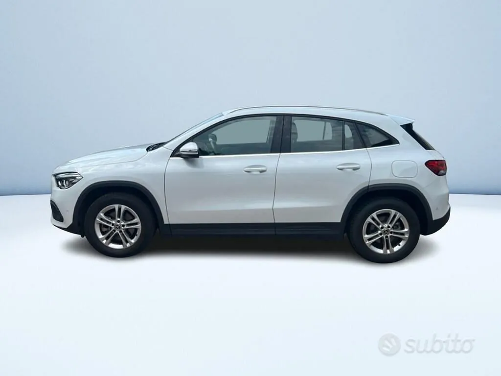 Mercedes-Benz Gla 2023 photo 4