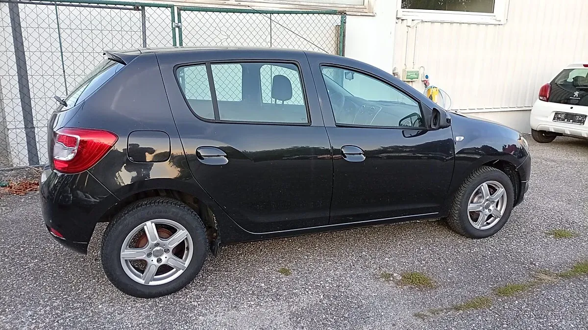 Dacia Sandero 2013 photo 3