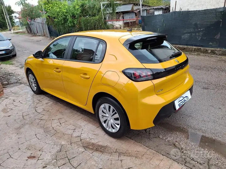 Peugeot 208 2022 photo 4