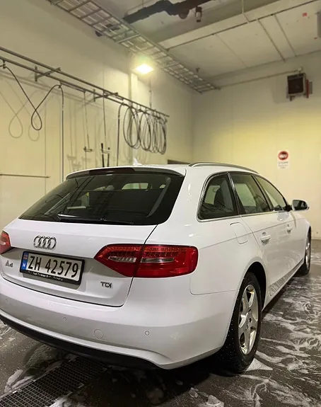Audi A4 2013 photo 3