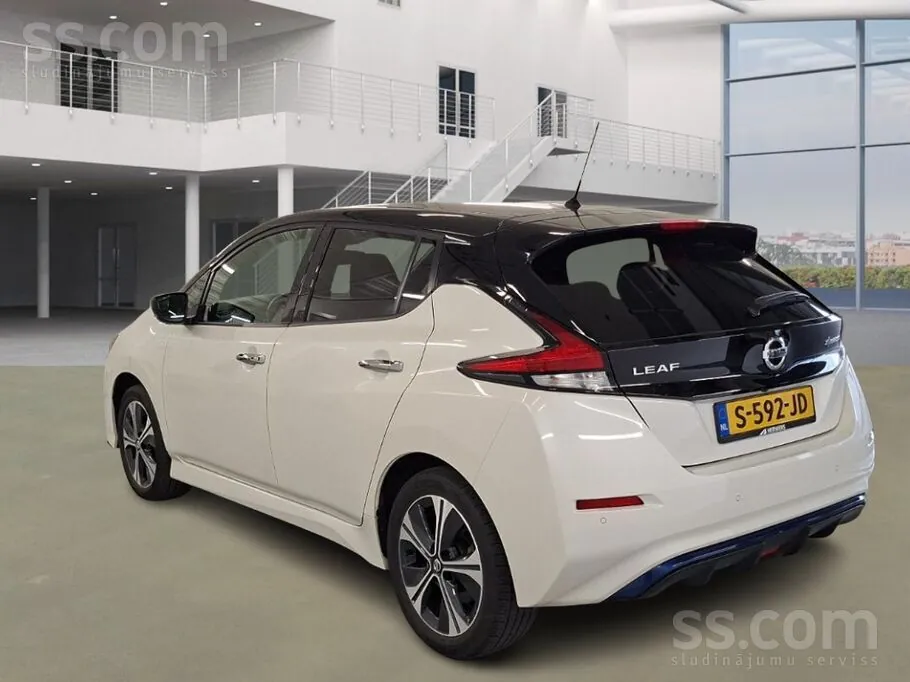 Nissan Leaf 2020 photo 4
