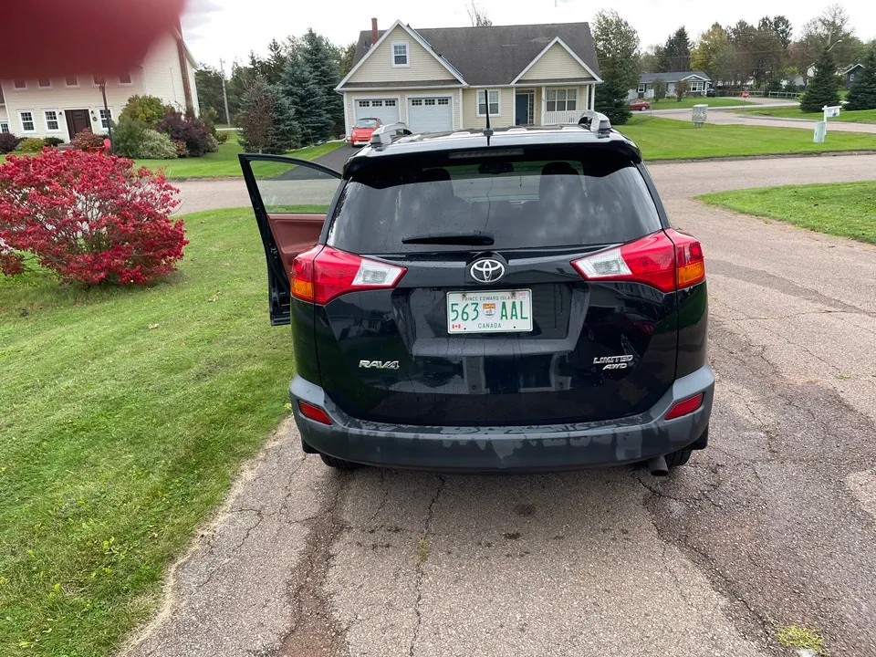 Toyota Rav4 2013 photo 4