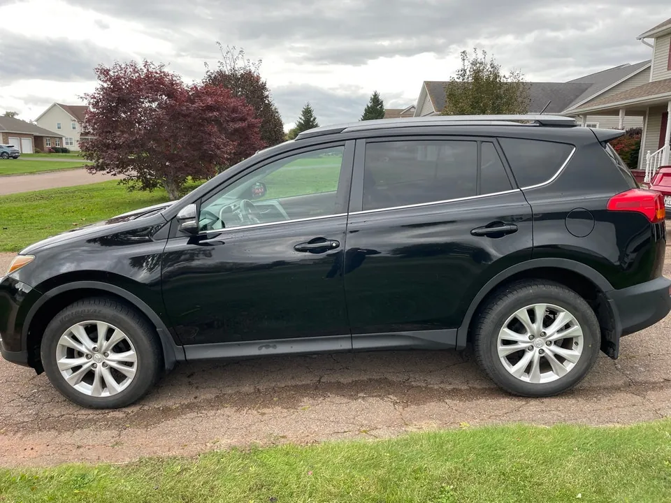 Toyota Rav4 2013 photo 2