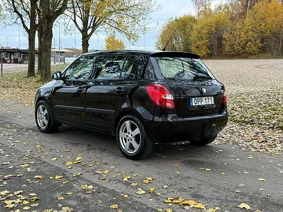 Skoda Fabia 2008 photo 3