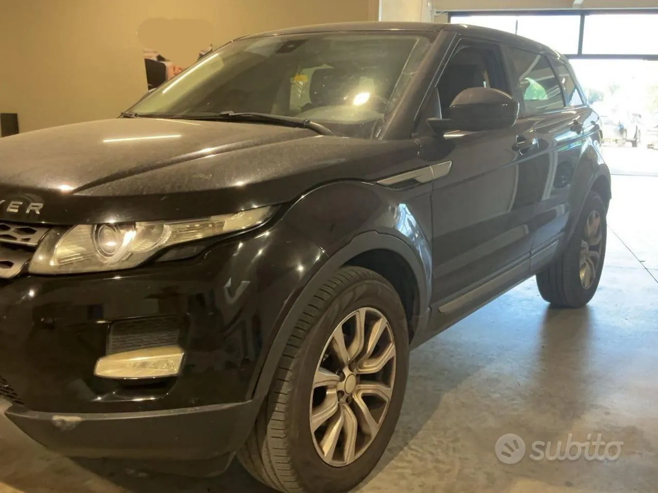 Land Rover Range Rover Evoque 2015 photo 2