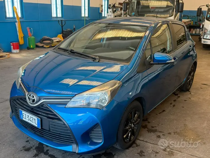 Toyota Yaris 2015 photo 2
