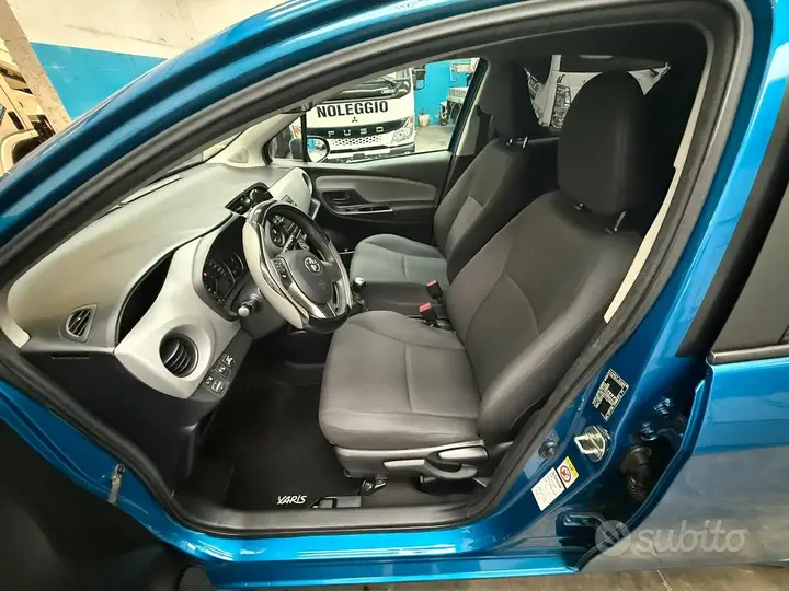 Toyota Yaris 2015 photo 4