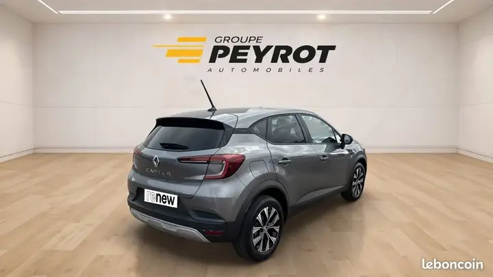 Renault Captur 2024 photo 5
