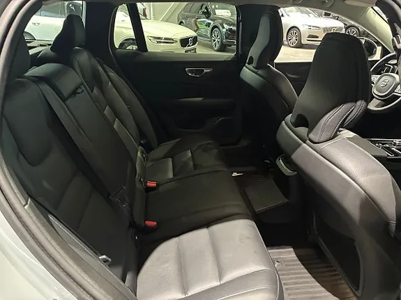 Volvo V60 2025 photo 5