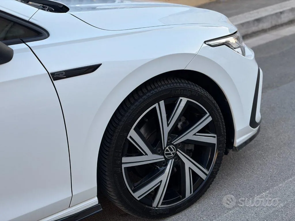 Volkswagen Golf 2022 photo 3
