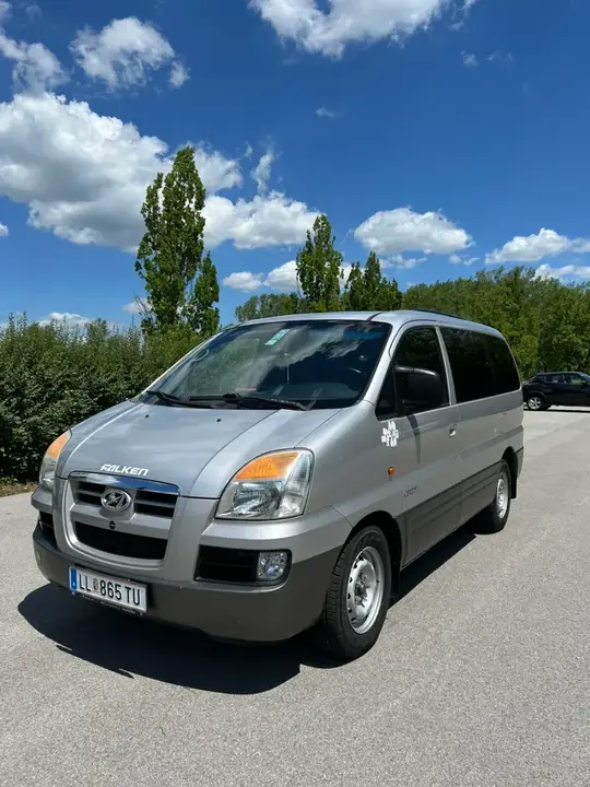 Hyundai Starex 2006 photo 2
