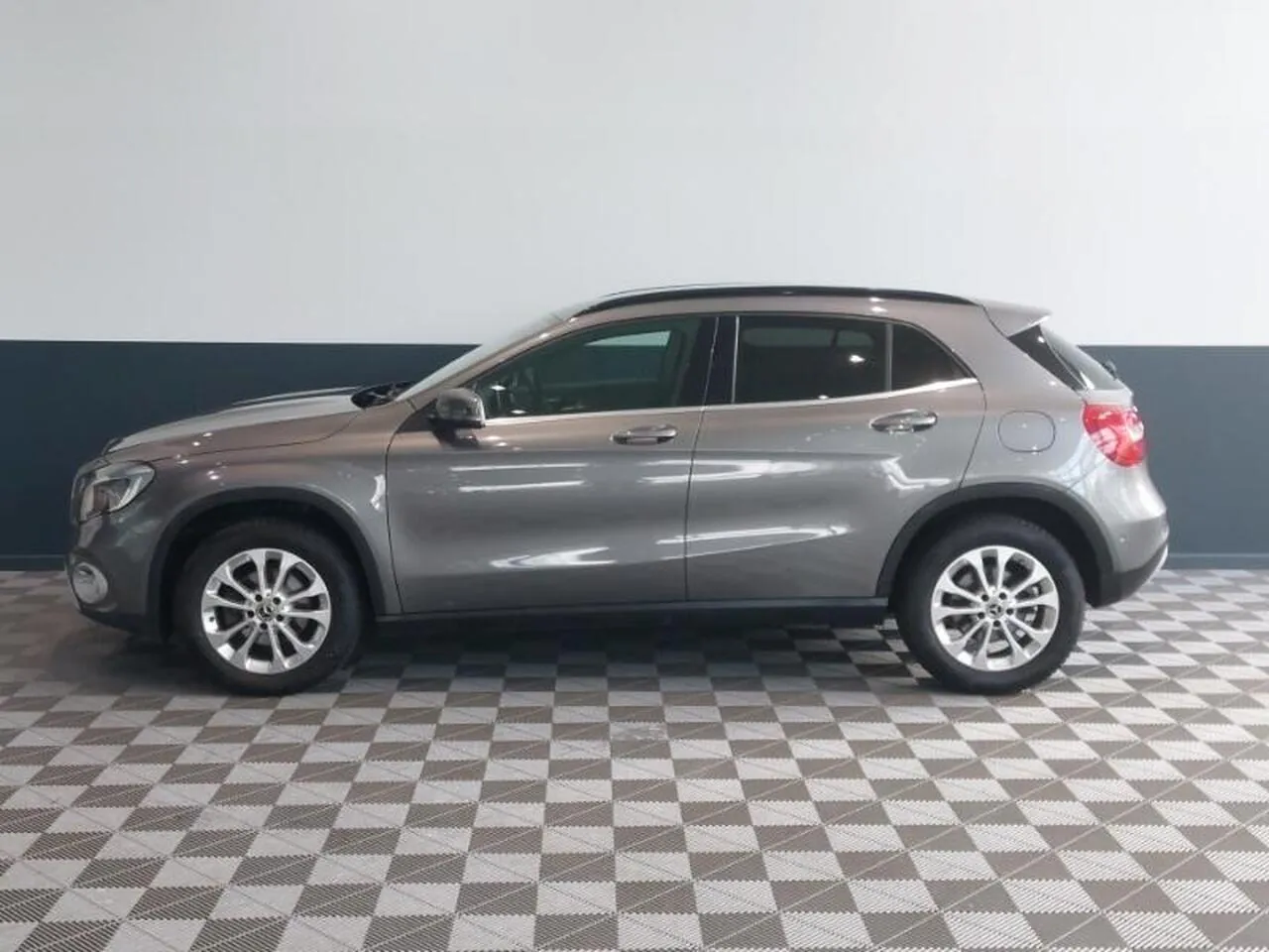 Mercedes-Benz Gla 2018 photo 4