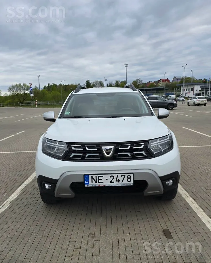 Dacia Duster 2022 photo 2