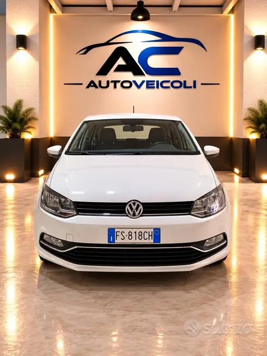 Volkswagen Polo 2015 photo 2