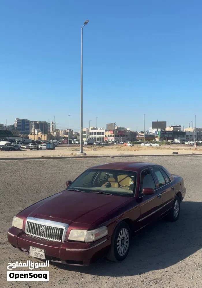 Ford Crown Victoria