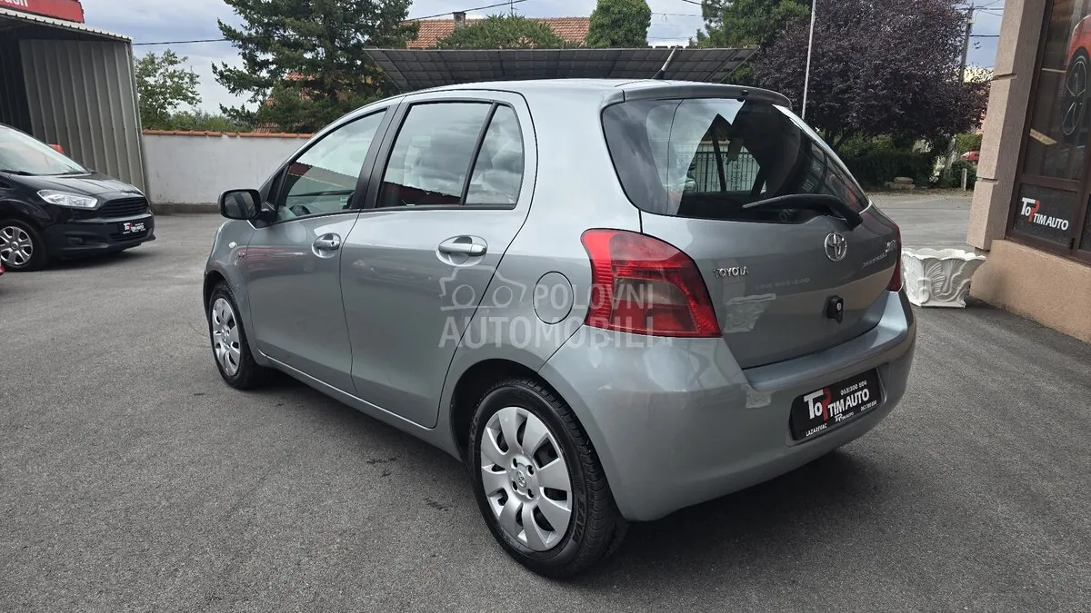 Toyota Yaris 2006 photo 4
