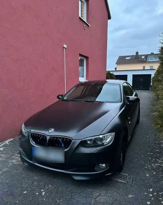 BMW 320I