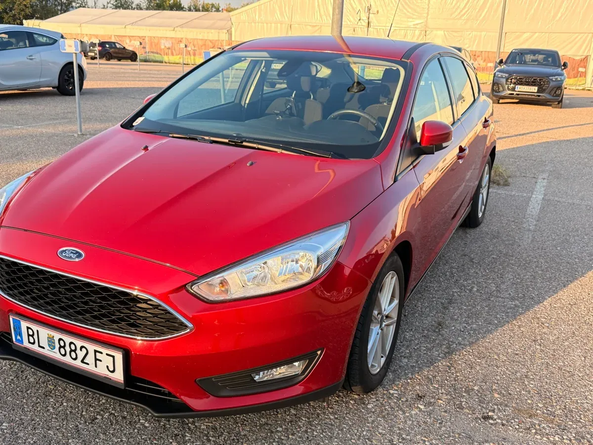 Ford Focus 2016 photo 2