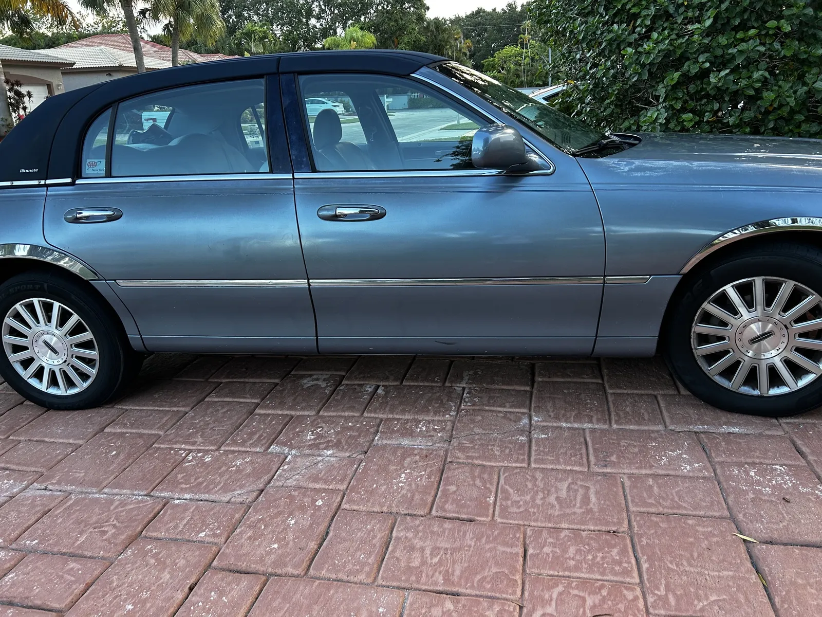 Lincoln Town Car