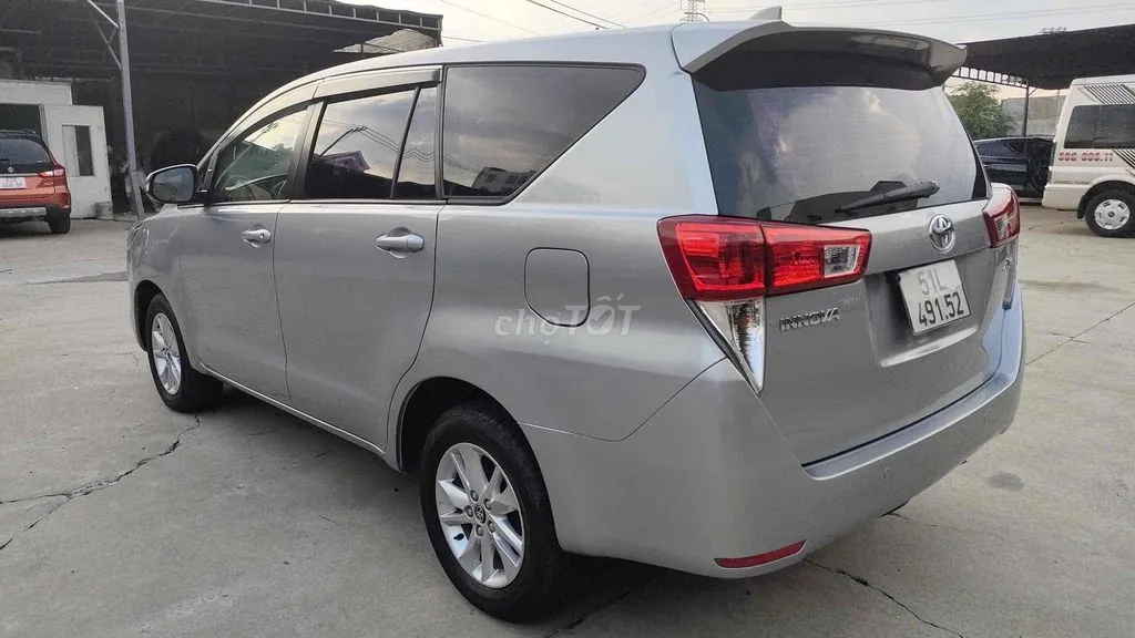 Toyota Innova 2016 photo 2