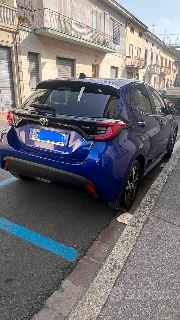 Toyota Yaris 2025 photo 2