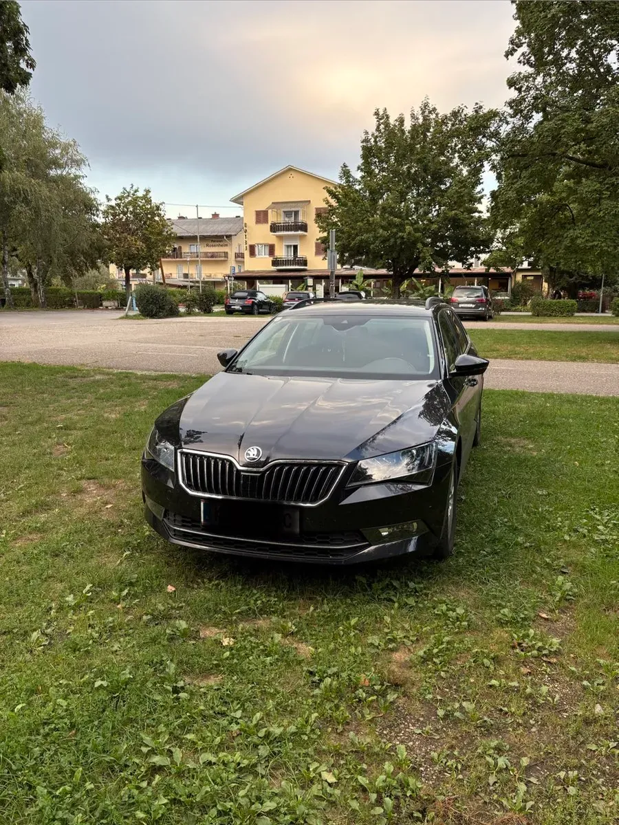 Skoda Superb 2018 photo 3