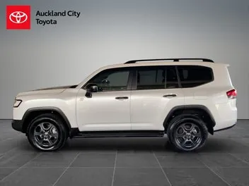 Toyota Land Cruiser 2024 photo 5