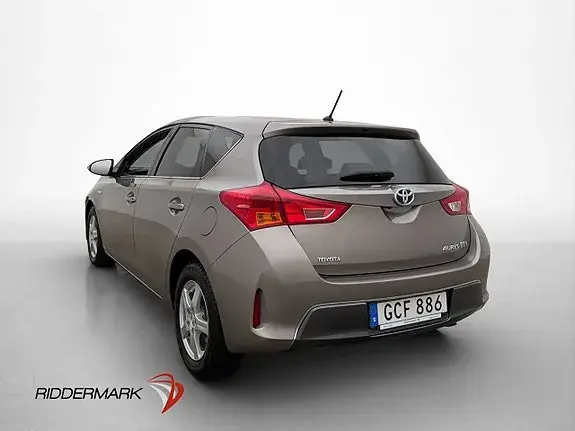 Toyota Auris 2015 photo 5