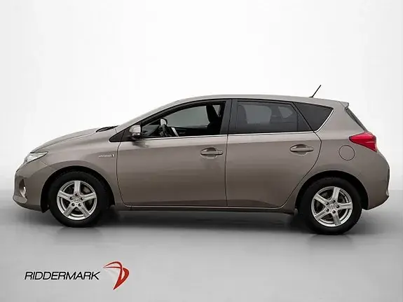 Toyota Auris 2015 photo 4