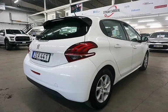 Peugeot 208 2018 photo 4
