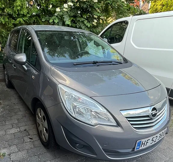 Opel Meriva 2012 photo 2