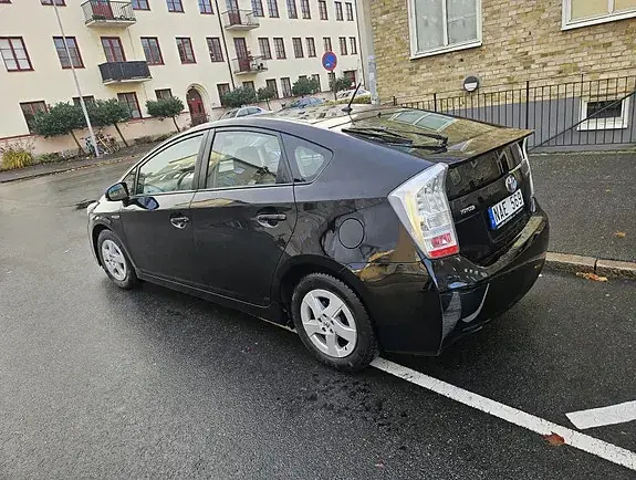 Toyota Prius 2010 photo 2